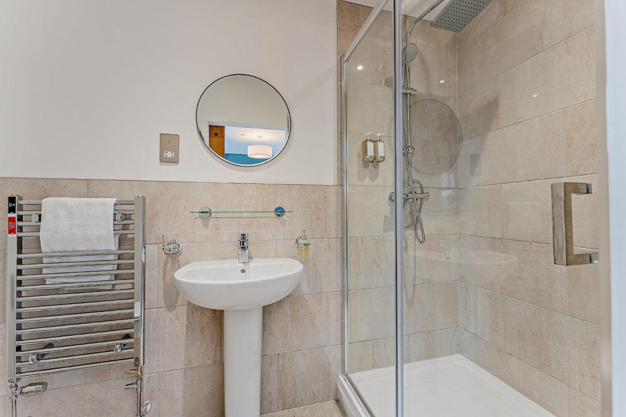 2 Bed Ground Floor Apartment - 11 Plas Pistyll Exterior foto